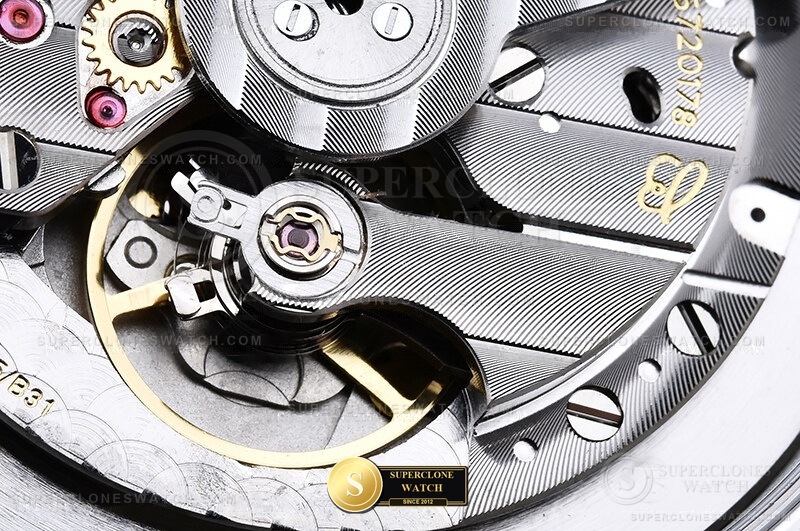 Breitling Ref. AB3110 BLSF Studio Photo 23 of 25