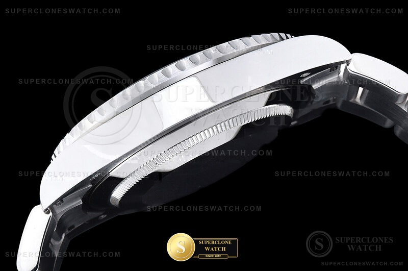 Rolex Ref. 126619LB VSF Studio Photo 19 of 30