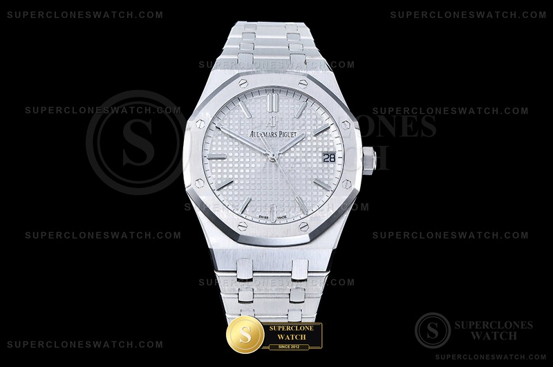 Audemars Piguet Ref. 15500ST-SLV APSF V3 Studio Photo 2 of 29